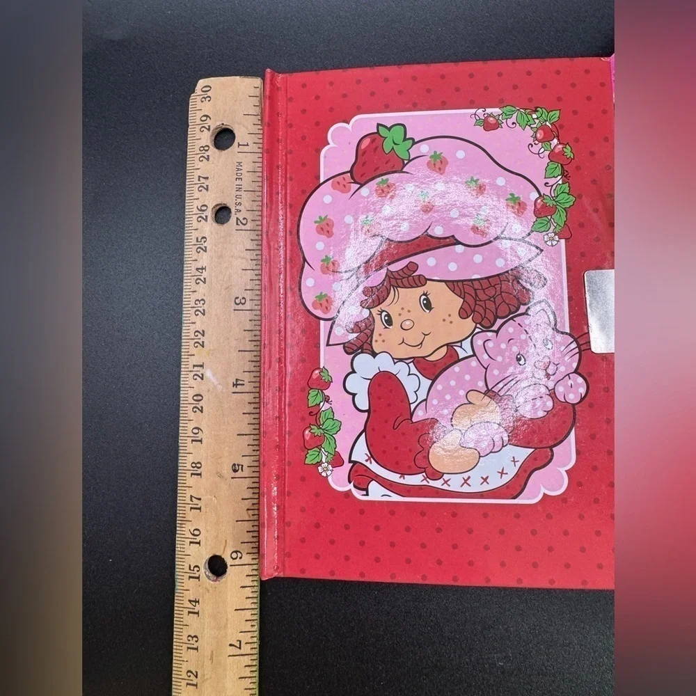 NEW Strawberry Shortcake Mini Diary and Scented Pom Pen